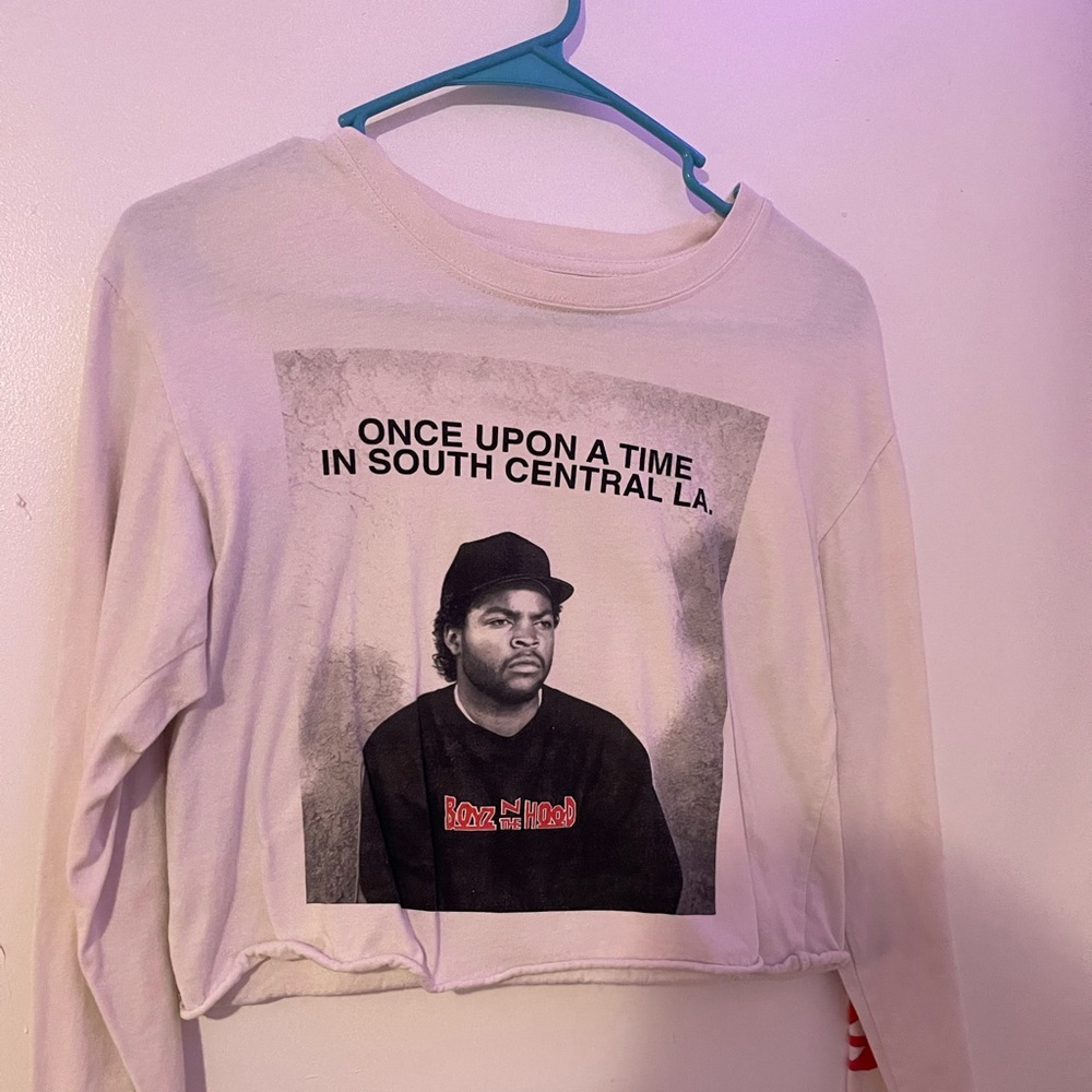 cropped sweatshirt